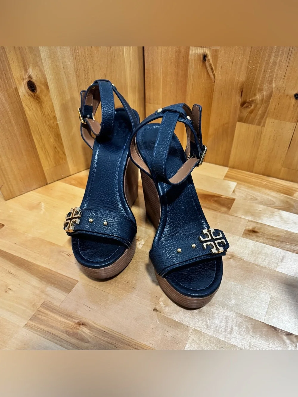 Authentic Tory Burch Elina Navy Leather Wedges